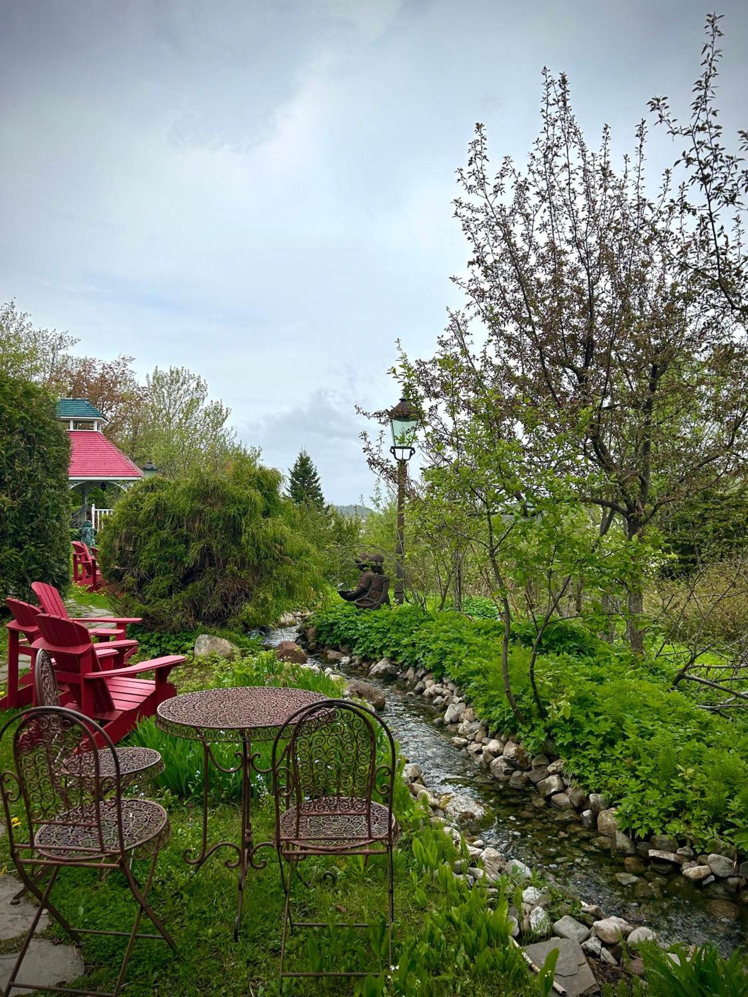 Le Mange Grenouille Hotel Bic Exterior photo